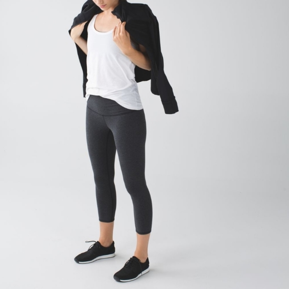 lululemon athletica Pants - BNWT Lululemon Wunder Under Crop